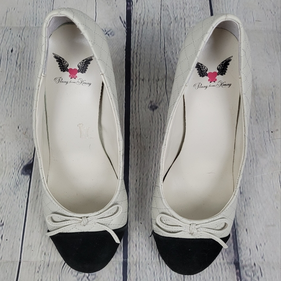 PENNY LOVES KENNY | Glider quilted bow detail cap toe wedge heels - Picture 4 of 10